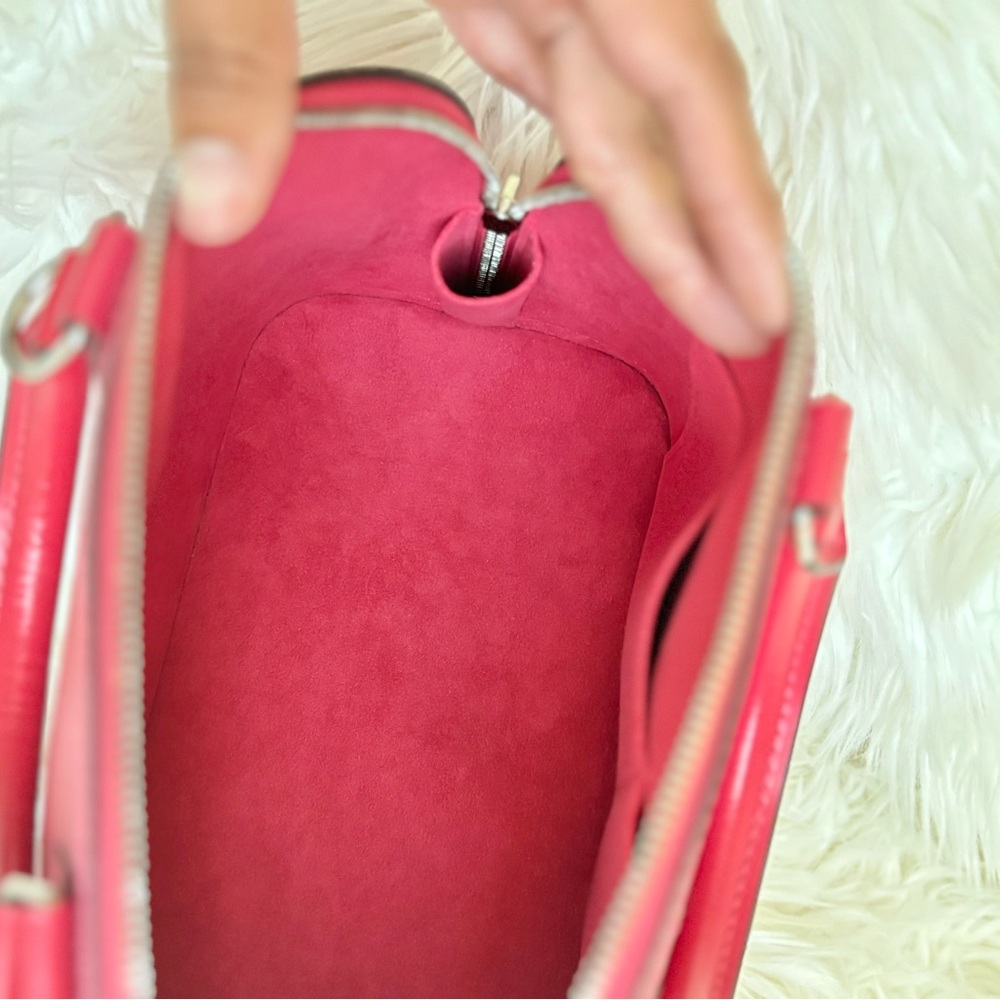 β¨π©·Authentic Louis Vuitton Epi Alma PM Grenade π©·β¨ - Picture 13 of 15